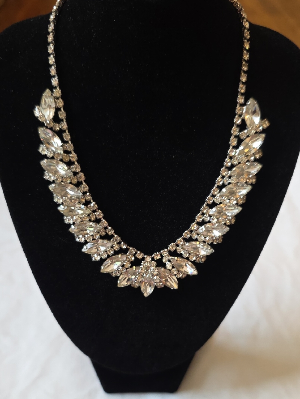 Regency Vintage Crystal Rhinestone Necklace